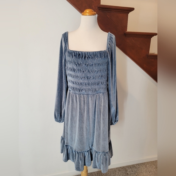 LC Lauren Conrad Blue Smocked Velvet Dress Size XL - Picture 5 of 6